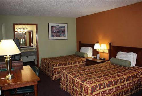 Hannibal Inn Hannibal Exterior photo